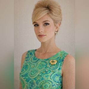 Torino Vintage 1960's Mid Century Abstract Swirl Curved Feather Brooch Lapel Pin